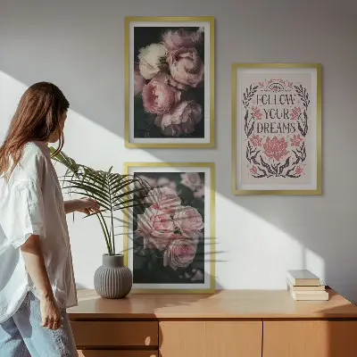 Fotowand met vintage rozen en dromen inscriptie