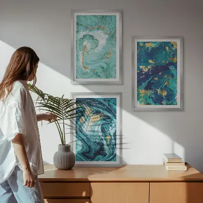 Set van schilderijen als wanddecoratie met abstracte verf in turquoise