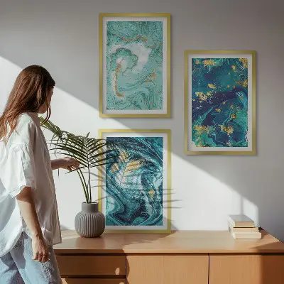 Set van schilderijen als wanddecoratie met abstracte verf in turquoise