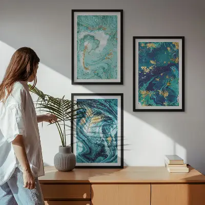Set van schilderijen als wanddecoratie met abstracte verf in turquoise
