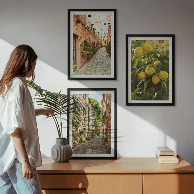 Wanddecoratie set schilderijen Straten met citroenbloemen op de achtergrond.