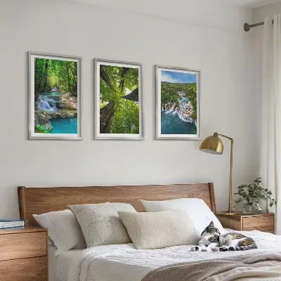 Wanddecoratieset schilderijen met afbeelding van watervallen in een groen bos