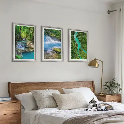 Wanddecoratieset schilderijen met afbeelding van groene bossen en kristalhelder water