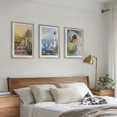 Wanddecoratieset schilderijen scène van een vuurtoren met een meisje en een paard