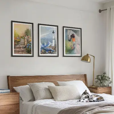 Wanddecoratieset schilderijen scène van een vuurtoren met een meisje en een paard
