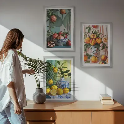 Wanddecoratieset met schilderijen met afbeeldingen van granaatappels, perziken en citroenen