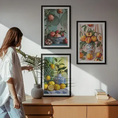 Wanddecoratieset met schilderijen met afbeeldingen van granaatappels, perziken en citroenen