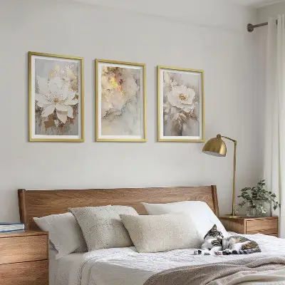 Fotowand met abstracte bloemen op een lichte achtergrond