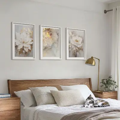 Fotowand met abstracte bloemen op een lichte achtergrond
