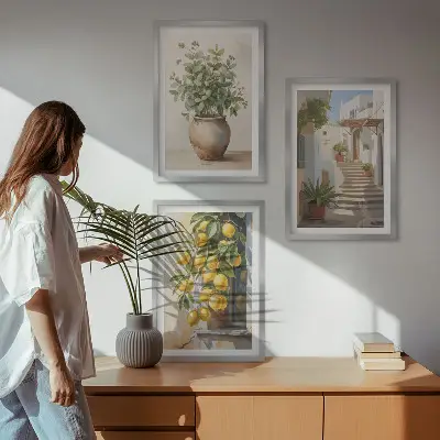 Fotowand met afbeelding van planten, potten, citroenen en een steegje