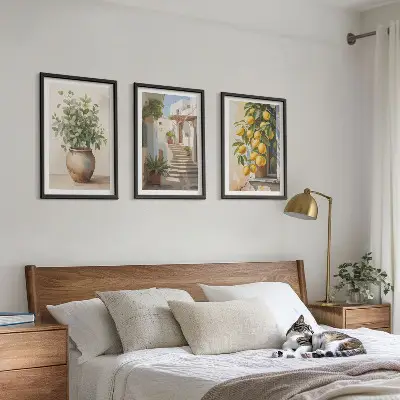 Fotowand met afbeelding van planten, potten, citroenen en een steegje