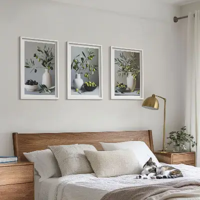 Wanddecoratieset schilderijen olijven in vazen in ingetogen kleurtinten