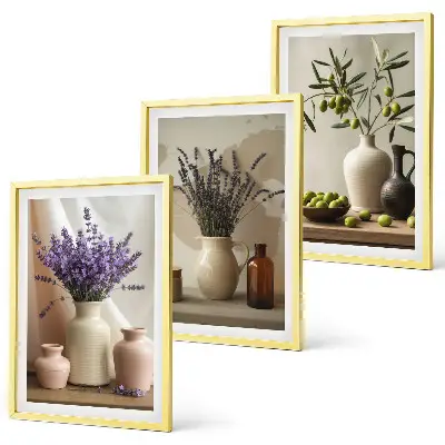 Fotowand met lavendel, olijven en servies