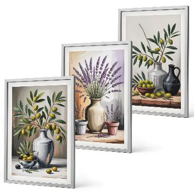 Wanddecoratieset met schilderijen olijftakken in vazen op de achtergrond