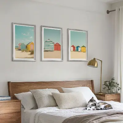 Wanddecoratieset schilderijen met gekleurde strandhuisjes en zon