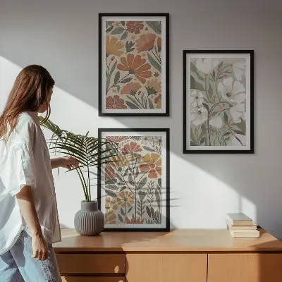 Set schilderijen voor wanddecoratie met oranje en groene bloemmotieven