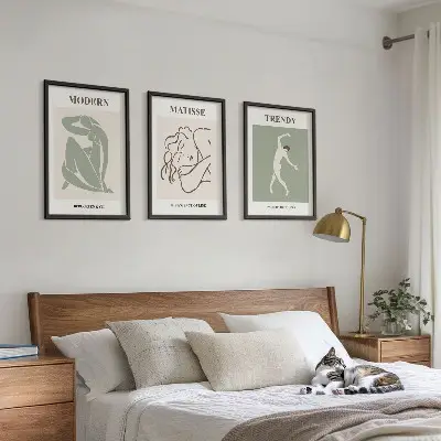 Set van minimalistische wandschilderijen stijlvolle personages
