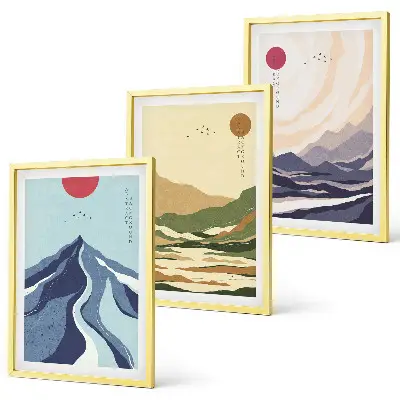 Set wanddecoratie met schilderijen pastelkleurige bergen in japandi-stijl
