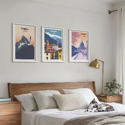 Fotowand met retro illustraties van bergen en architectuur
