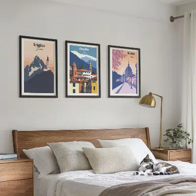 Fotowand met retro illustraties van bergen en architectuur