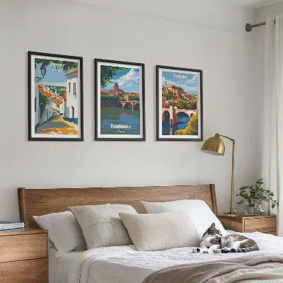 Wanddecoratieset met stadsgezichten schilderijen in retrostijl