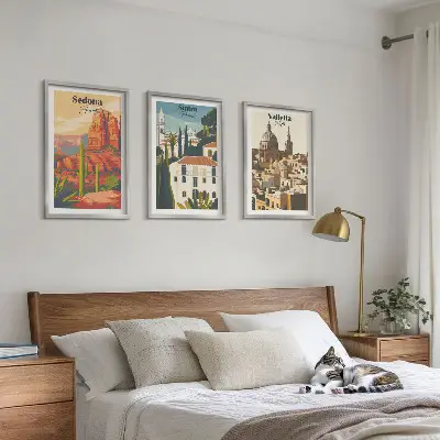 Wanddecoratieset met schilderijen retro uitzichten van Sedona, Sintra en Valletta