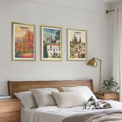 Wanddecoratieset met schilderijen retro uitzichten van Sedona, Sintra en Valletta