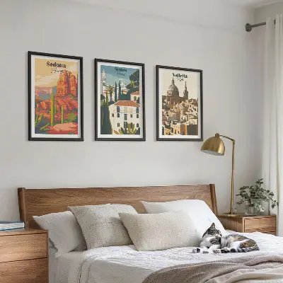 Wanddecoratieset met schilderijen retro uitzichten van Sedona, Sintra en Valletta