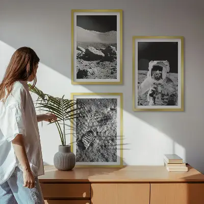 Set wanddecoratie met schilderijen met afbeeldingen van NASA, de maan en een astronaut