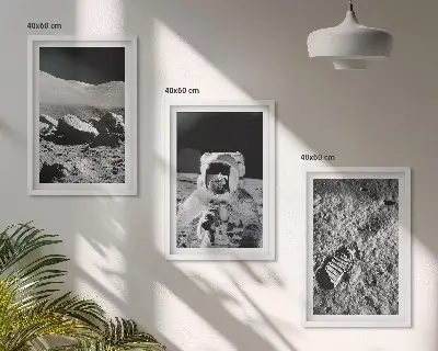 Set wanddecoratie met schilderijen met afbeeldingen van NASA, de maan en een astronaut