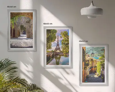Wanddecoratie set schilderijen met architectuur van de Eiffeltoren in smalle straatjes