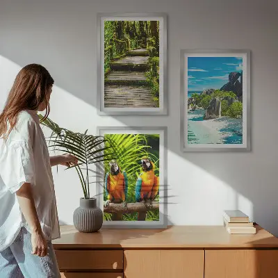 Wanddecoratieset schilderijen tropisch regenwoud met een waterval en papagaaien