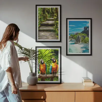 Wanddecoratieset schilderijen tropisch regenwoud met een waterval en papagaaien