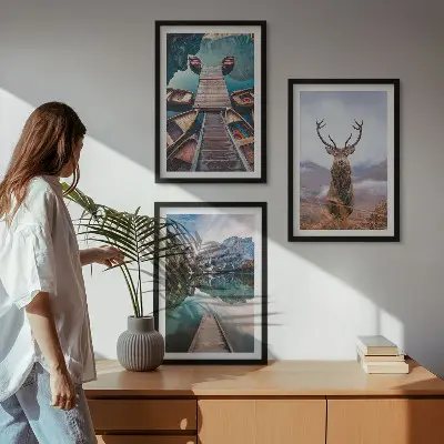 Wanddecoratieset schilderijen met een meer met boten en bergen
