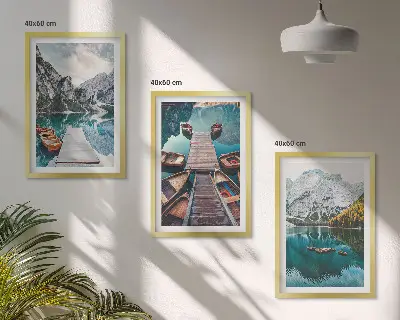 Fotowand met een meer met steigers en bergen