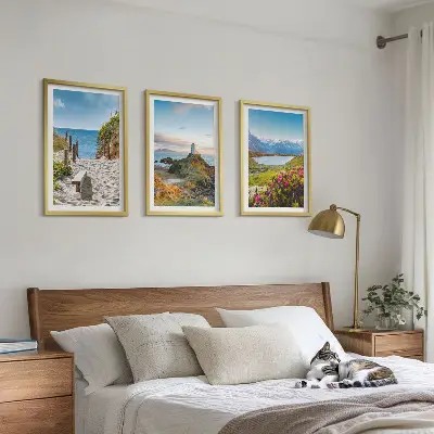 Fotowand met strand, vuurtoren, bergen en bloemen