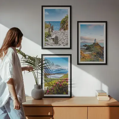 Fotowand met strand, vuurtoren, bergen en bloemen