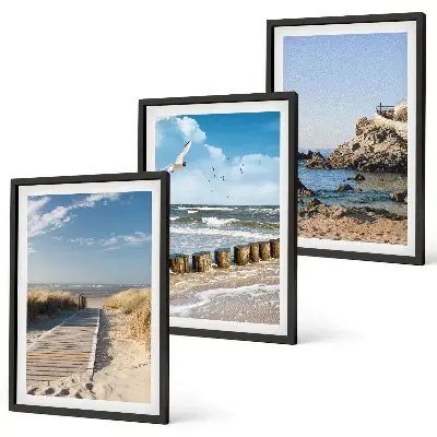 Set wanddecoratie met schilderijen houten strandpad bij de kliffen