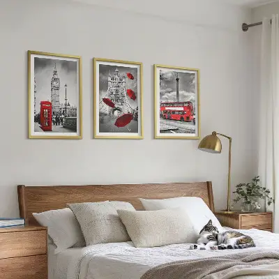 Wanddecoratieset schilderijen met rode telefooncel, paraplu en Londense bus