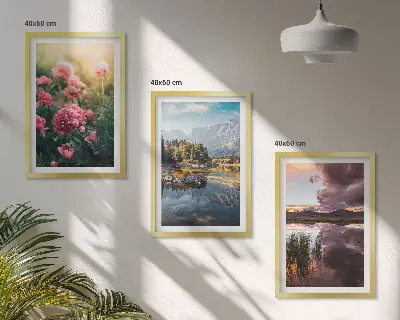Wanddecoratie set schilderijen met afbeeldingen van bloemen, een tuin, bergen en water