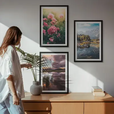 Wanddecoratie set schilderijen met afbeeldingen van bloemen, een tuin, bergen en water