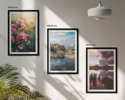 Wanddecoratie set schilderijen met afbeeldingen van bloemen, een tuin, bergen en water