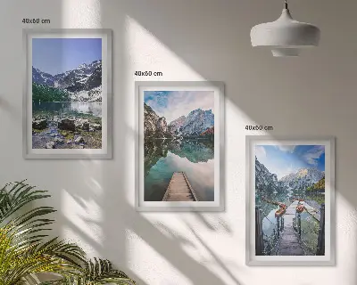 Wanddecoratieset schilderijen met bergen, meren en houten steigers
