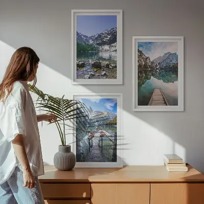 Wanddecoratieset schilderijen met bergen, meren en houten steigers