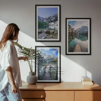 Wanddecoratieset schilderijen met bergen, meren en houten steigers