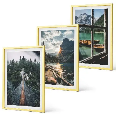 Fotowand met een landschap van een brug, meer, boten en bergen