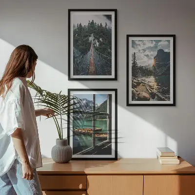 Fotowand met een landschap van een brug, meer, boten en bergen
