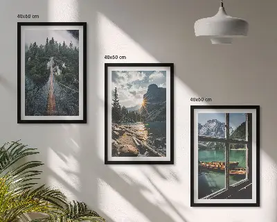 Fotowand met een landschap van een brug, meer, boten en bergen