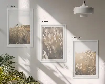 Fotowand landschap met gras en bloemen in warme tinten