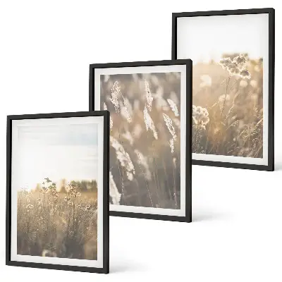 Fotowand landschap met gras en bloemen in warme tinten